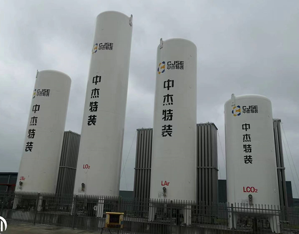 中联重科集中供气站用4台200m³低温液体储罐